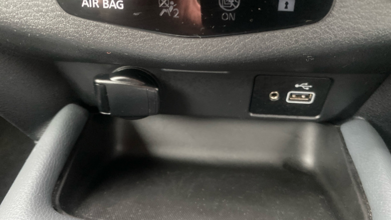 Nissan Juke 1.0 DiG-T 114 N-Connecta 5dr Petrol Hatchback